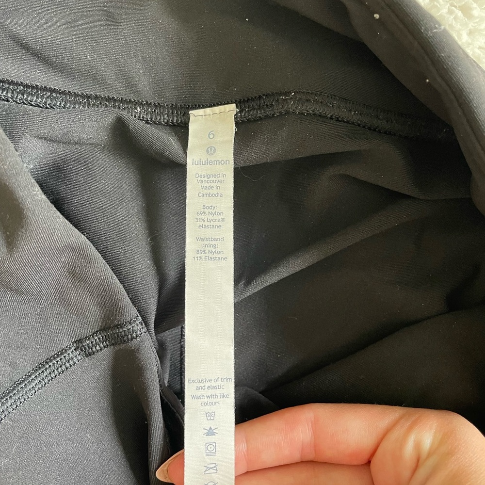 Lululemon Black Scalloped Hem Reflective Tight Stuff Pants - Picture 6 of 6